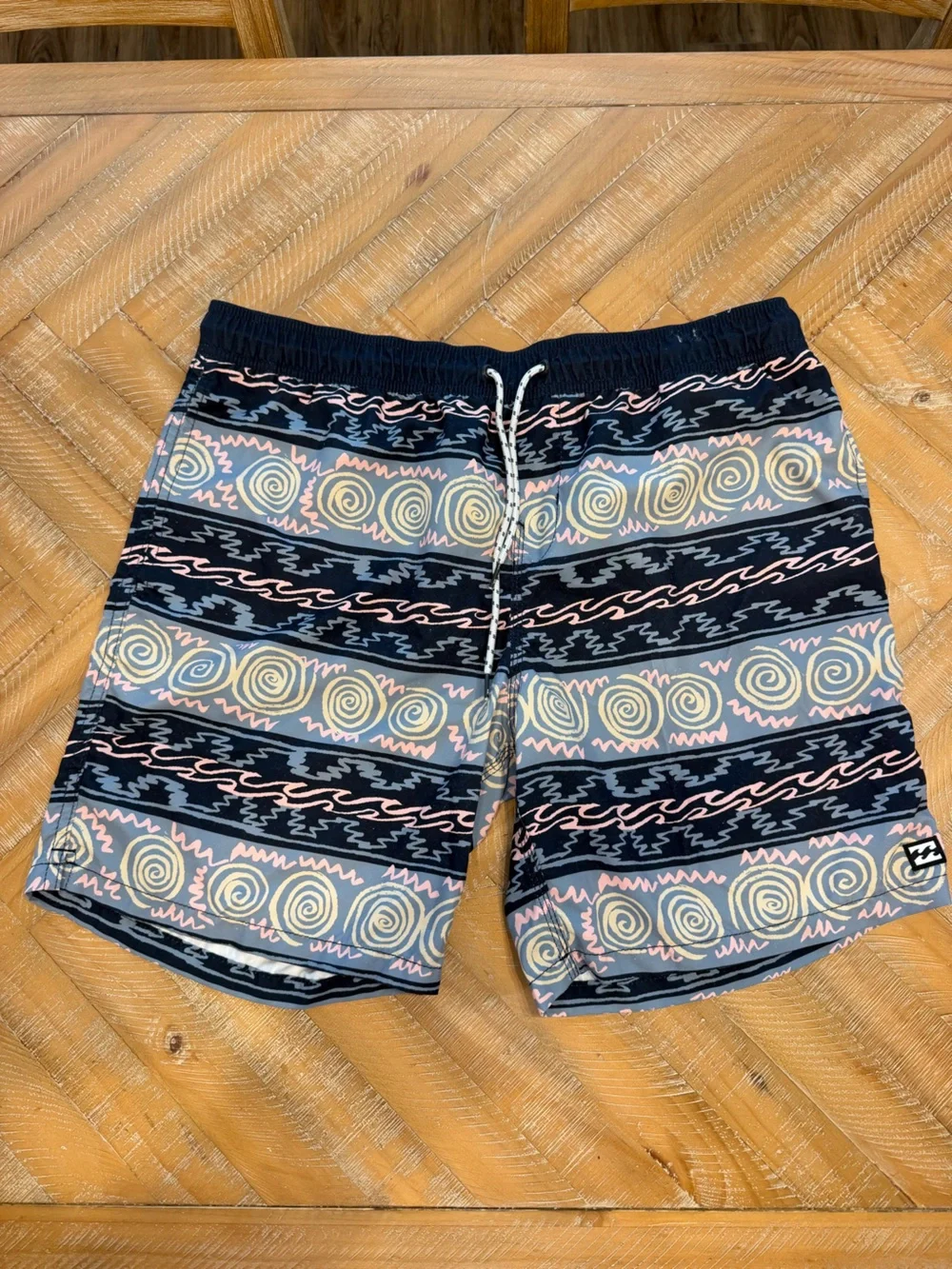 Billabong Men’s Navy Swim Board Shorts with Cream & Pink Pattern